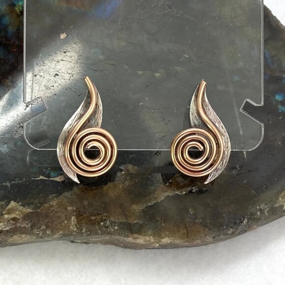 Artisan Textured Sterling Silver 925 Copper Mixed Metal Spiral Stud Earrings - Picture 16 of 16